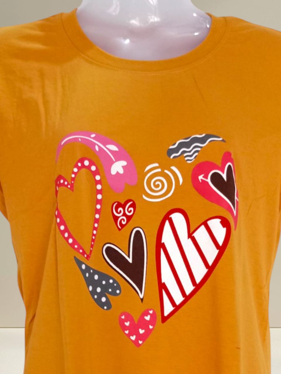 XXL Size Women's Orange Heart Print Graphic T-Shirt thumbnail